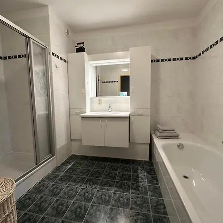 Zeezicht Apartment *